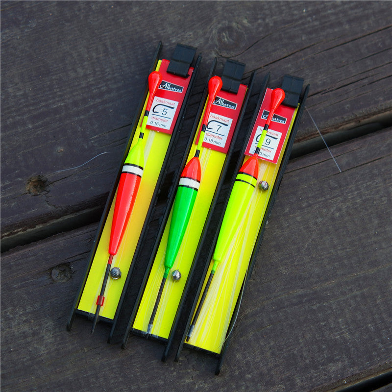 Compact and lightweight fishing accessories suit for easy travel.